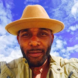 Meet your Posher, Adrian